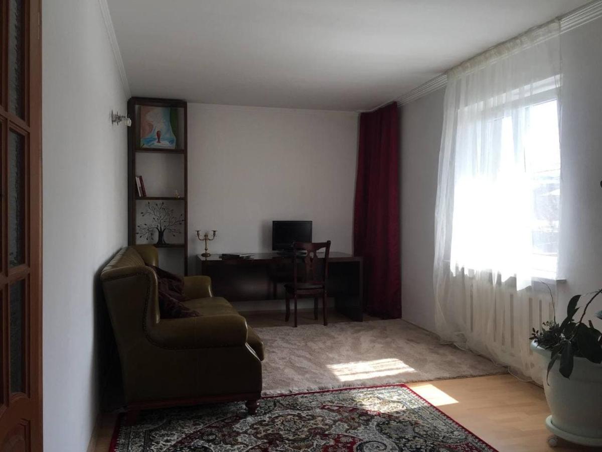 Guest House On Maksimova 9 Αλμάτι Εξωτερικό φωτογραφία